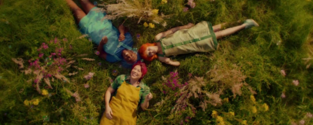 独家首播 第七集小丑做头灯导航寻找恶龙栖息地 娜米往事与回归海贼王真人版持续更新中