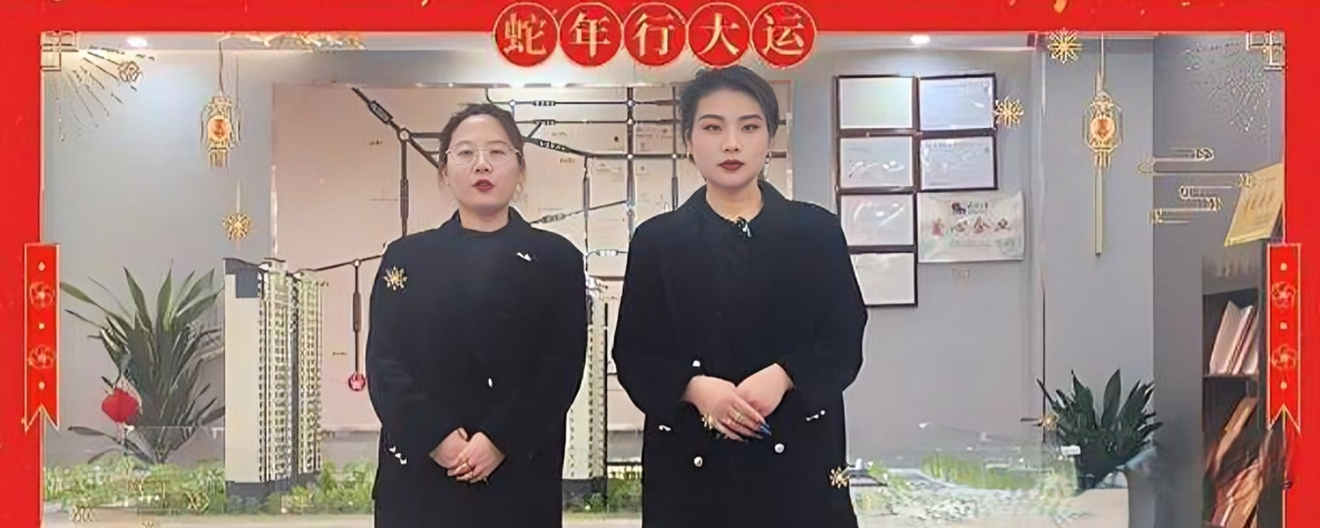 今年大瓜 新年炮火噼啪响车震的销魂一晚 咸阳银泰学府已婚少妇马欣大年二十九出轨情夫被当场抓奸