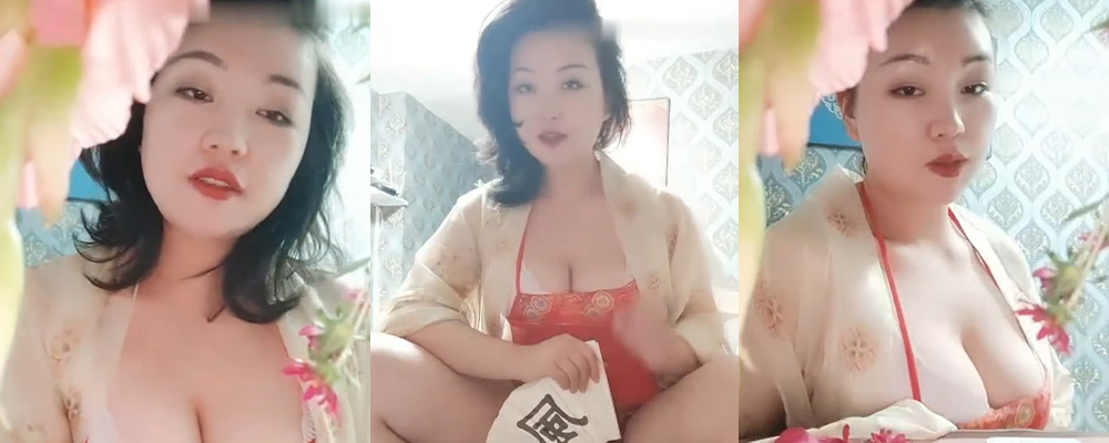 丰腴熟妇用淫语演绎四大名著 现代风情与古装制服的双重诱惑 发骚呻吟听声秒射