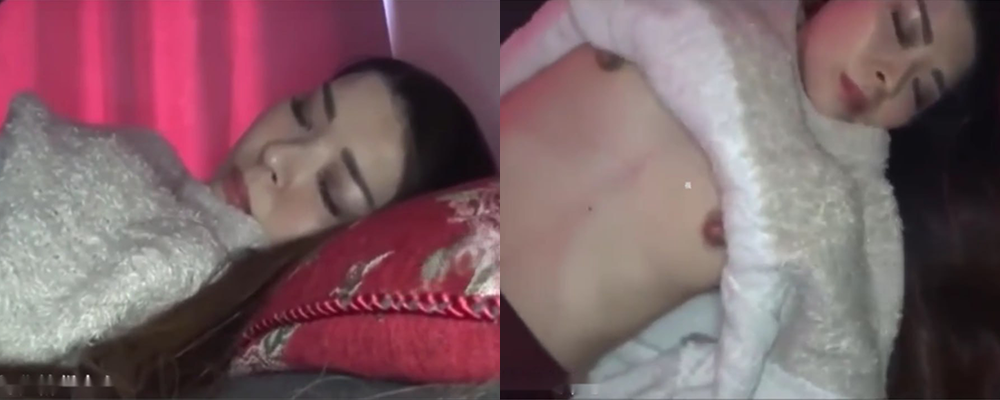 母子乱伦 妈妈醉酒睡死 亲儿子趁机进入蜜穴 把灌满精液的避孕套放在妈妈嘴边