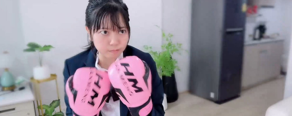 日本JK高中生拳击训练意外被教练侵犯 全程舌吻舔弄无毛嫩穴 口爆吞精连环潮喷