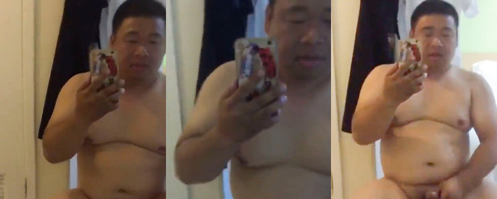 抖音网红蓝战非在南非遇险 遭遇中国人路边绑架索财 还被当场撸管取精视频曝光