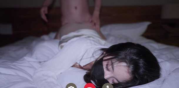 OnlyFans 台北娜娜 《出轨直播》 在酒店打视频给男友 现场表演如何戴绿帽