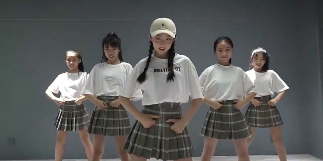 【全国各地争先上分???】西北民族大学揭起全国各地漏奶狂潮 视频曝光流出 堪比军训吊带姐