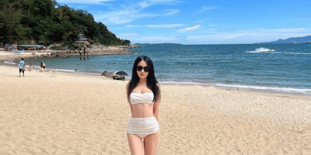 【网红黑料闪现流出!!!】抖音网红车模「凌漪」车展直播意外露底 发现后淡定的样子令人折服 抄底视频曝光