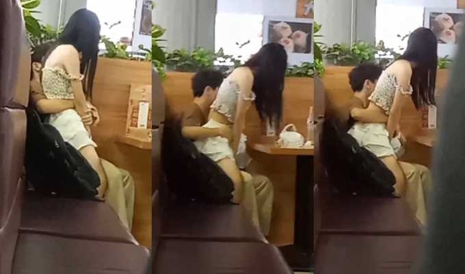 【上车】巨乳美缝私拍全露!18禁网红《一只云烧》萌脸大奶展现色气反差!