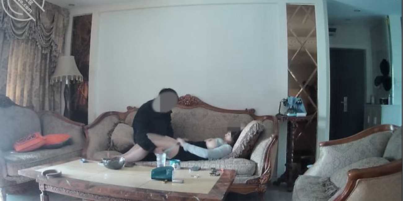 海角社区 丰乳肥臀的姐姐原创 巨乳姐姐将偷情的男人带回家做爱 持续连载中(已更新至第44集 已完结) 下期连载预告【大胸嫂子会喷水 老哥欠赌债借我钱不还我拿嫂子抵债】尽情期待。。。