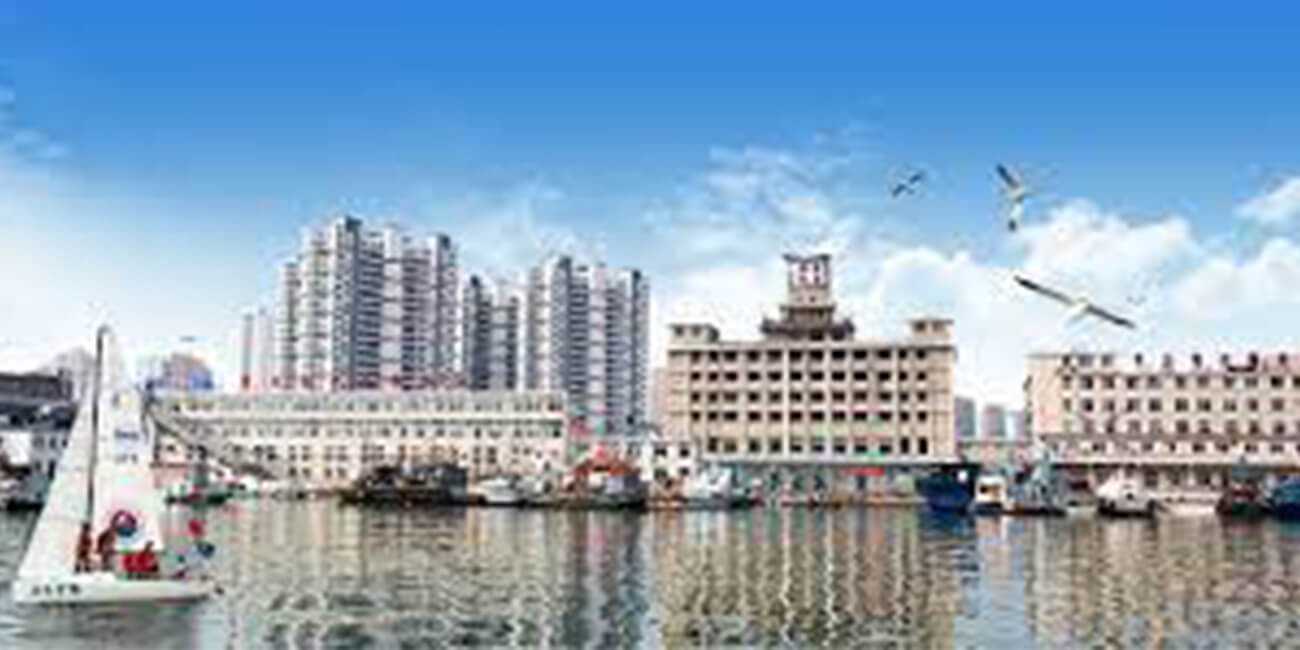 又一校园瓜重磅流出 青岛海洋技师学院 小情侣在校园的楼梯间 卿卿我我 最后还上手扣穴了!！！