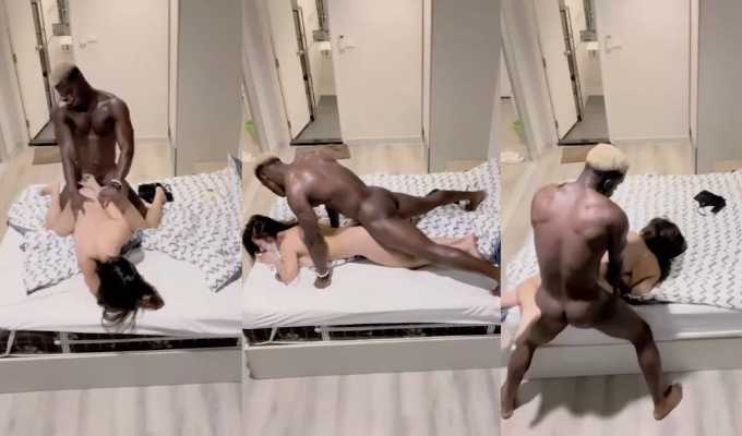 淫荡骚母狗玩腻了国内鸡巴 特地花重金约炮黑人 享受被黑屌猛入